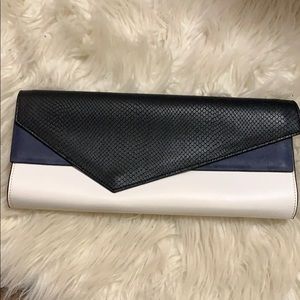 BCBG MAX AZRIA CLUTCH